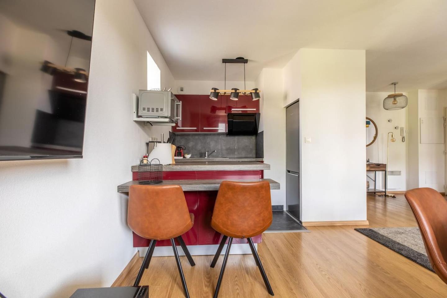 Le Clos Fleuri F3 Terrasse & Garage Clermont-Ferrand Eksteriør bilde