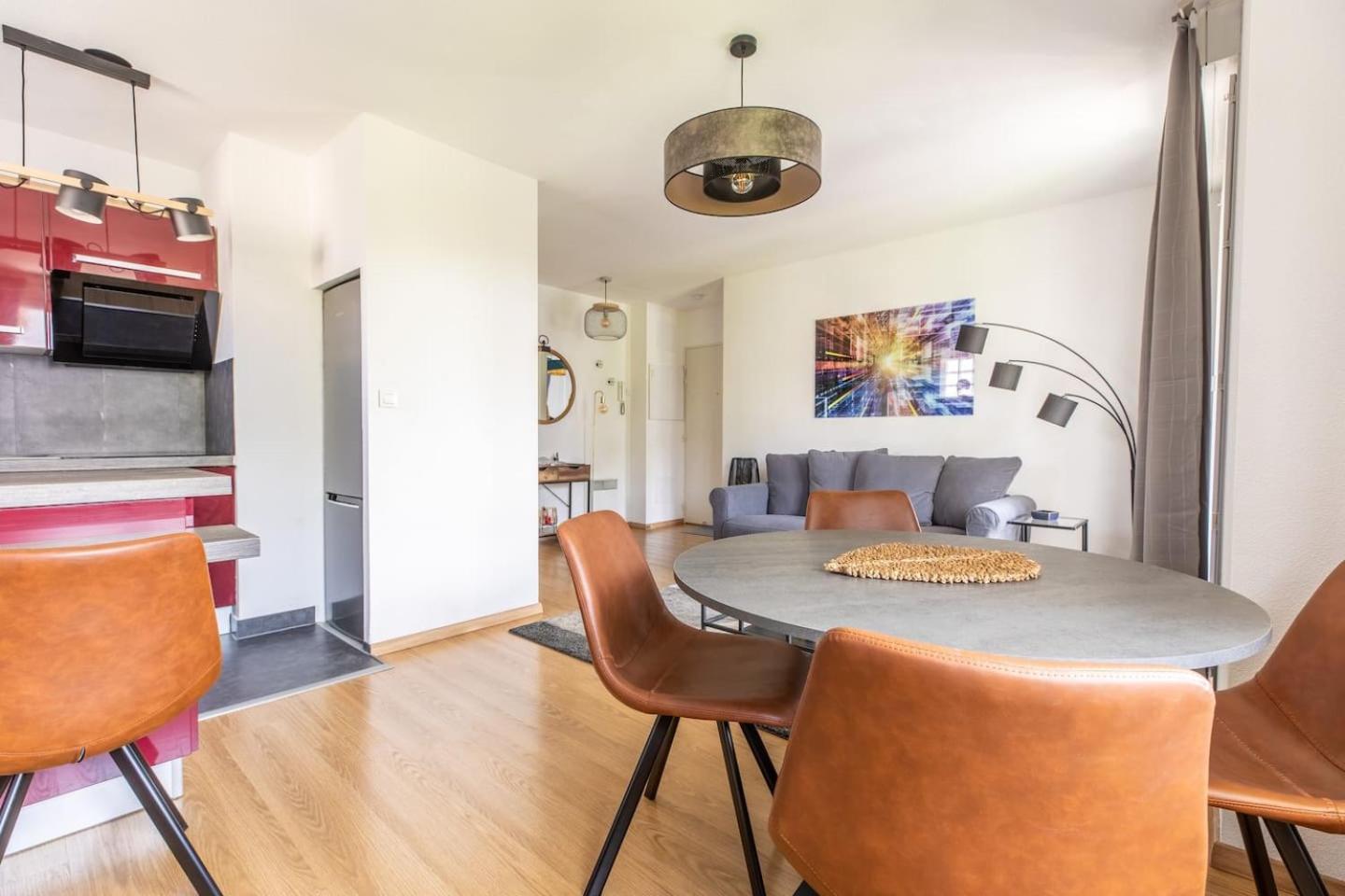 Le Clos Fleuri F3 Terrasse & Garage Clermont-Ferrand Eksteriør bilde